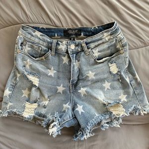 Judy Blue Distressed Star Shorts